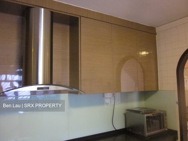Blk 323 Jurong East Street 31 (Jurong East), HDB Executive #231492841